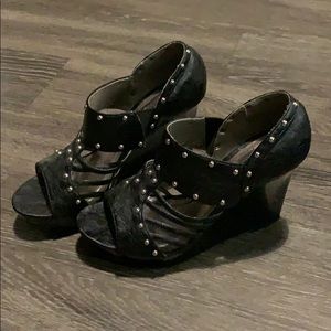 Damn sexy shoes!! 😁